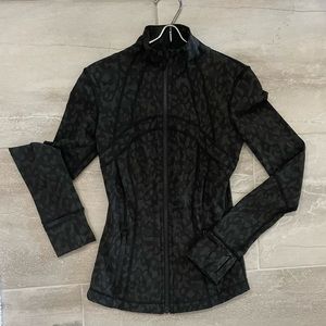 Lululemon Formation Camo Jacket Size 2